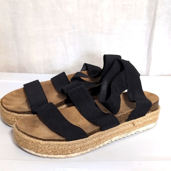 Time and Tru Black Elastic Strappy Platform Espadrille Sandals SIze 8 - Picture 1 of 3